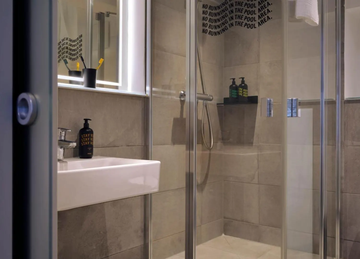 Stayery Cologne Suelz